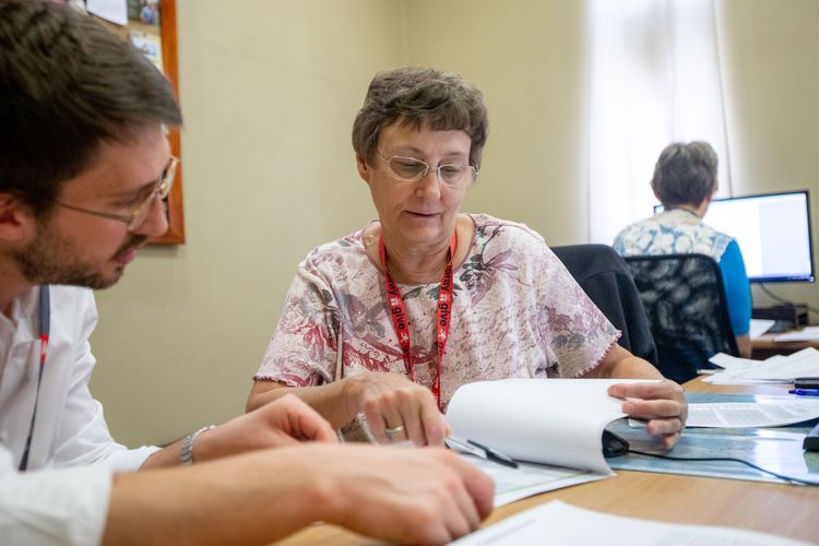 Jane, from the USA, working in the finance department at the OM office in South Africa. Photo by RJ Rempel.