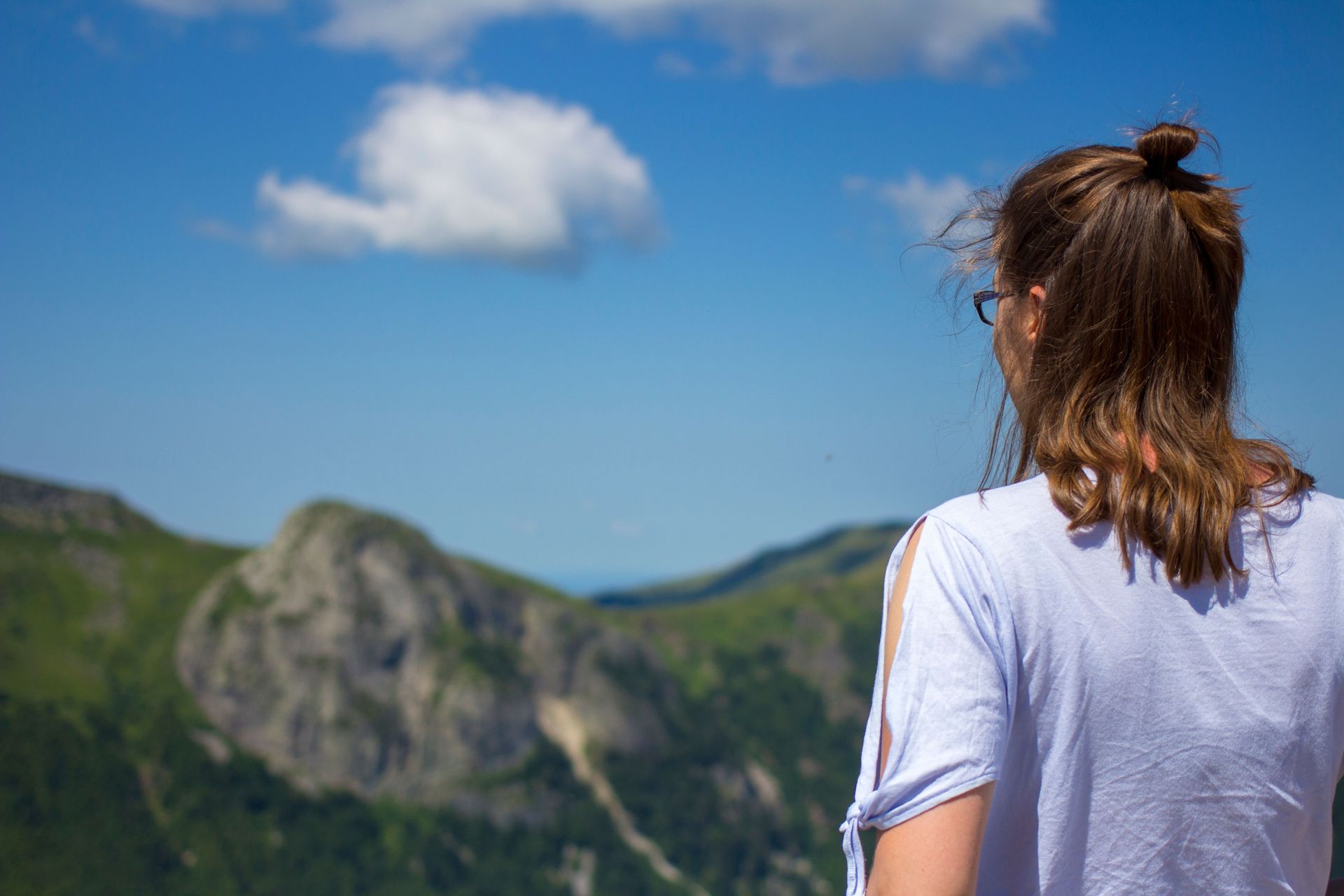 Intern with OM, she stands and reflects on her three months with OM France studying French and falling more in love with Jesus.