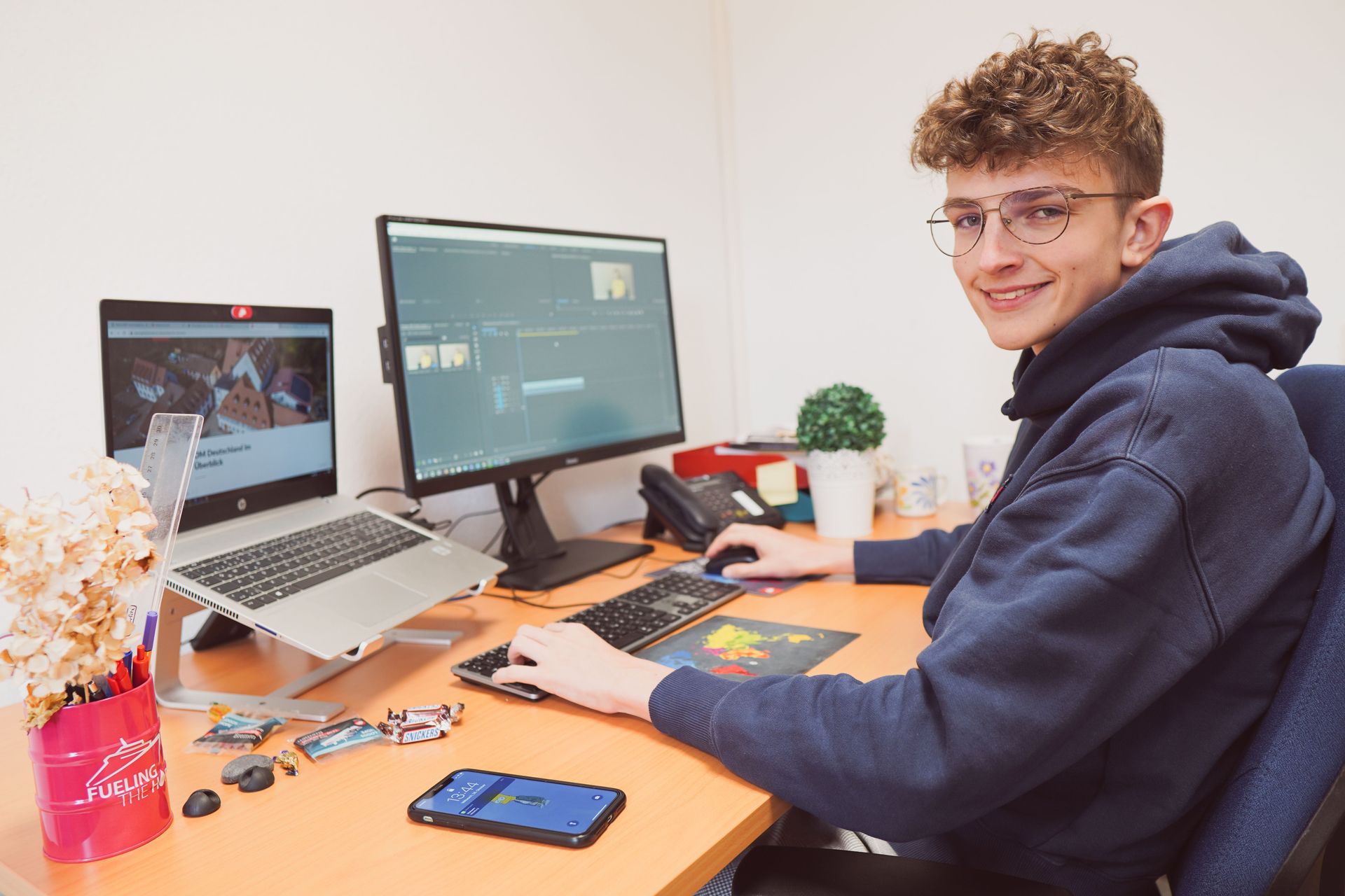 GAP Year student doing office work. Photo by Achim Schneider.